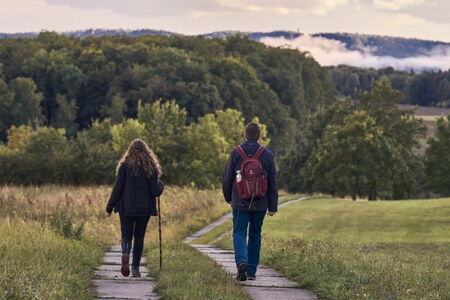 Auf dem ehemaligen Kolonnenweg